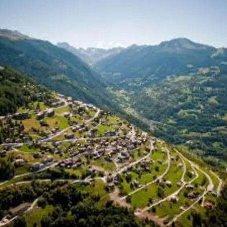 Charming With Hill View *