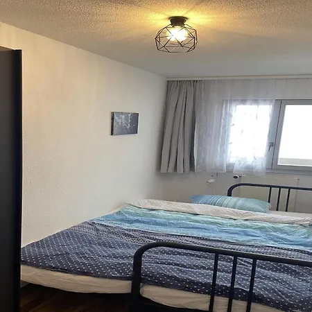 Charming With Hill View דירה *