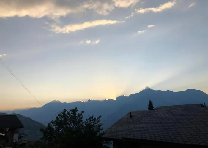 Charming With Hill View *